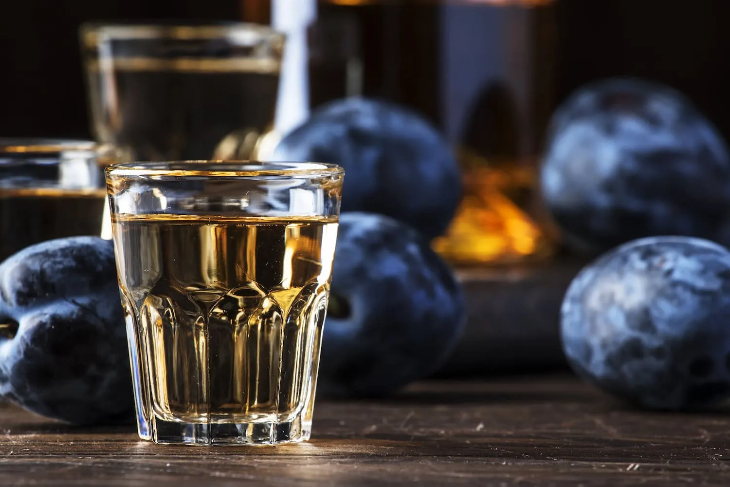 Domaća rakija od šljive proizvedena od sorte Stenlej